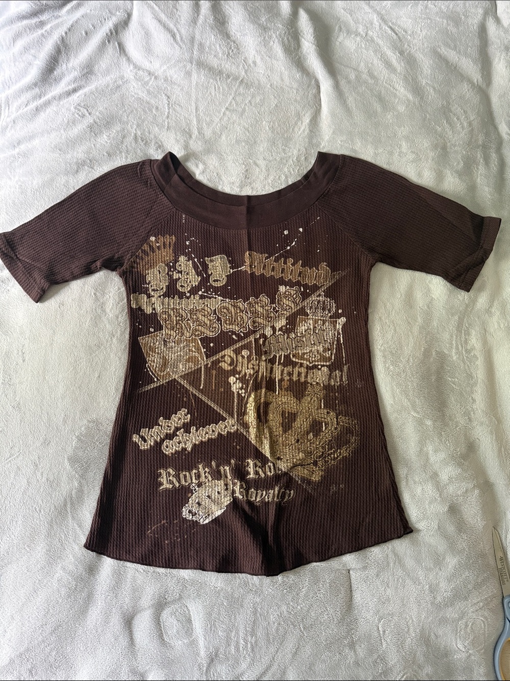 Y2K Brown Thermal Rock N Roll Royalty Graphic Tee - Medium